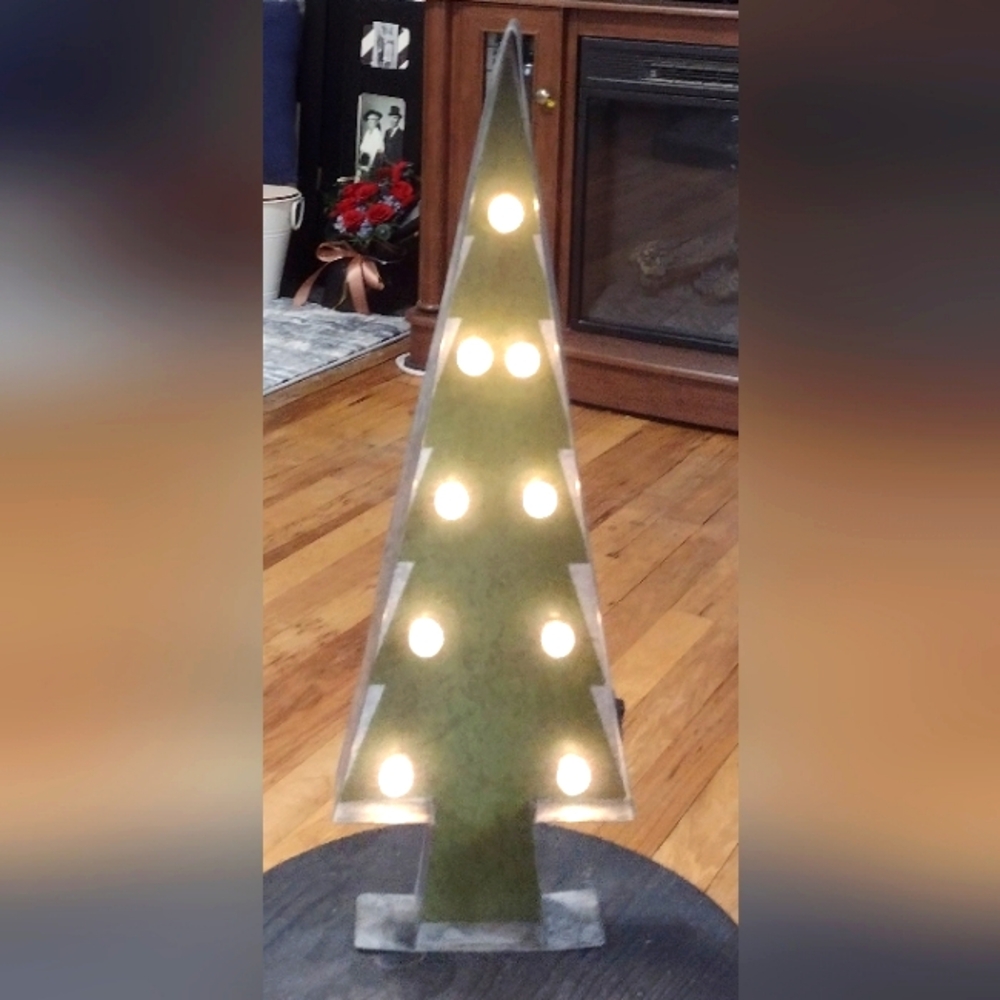 Metal lighted Christmas Tree